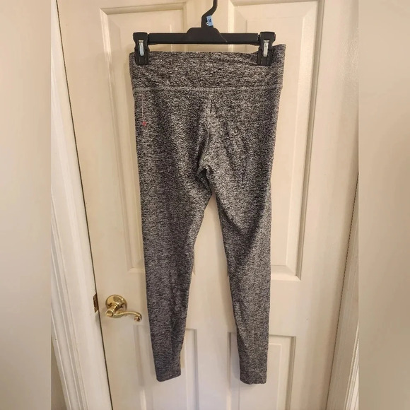 VS PINK dark gray yoga leggings size XS - Picture 4 of 4